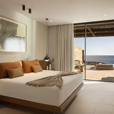 Royal Hideaway Corales מלון