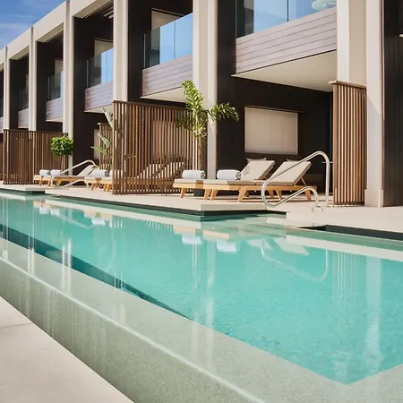 מלון Royal Hideaway Corales 5*