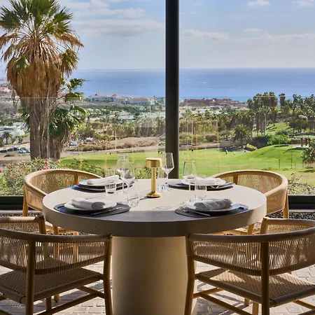 Royal Hideaway Corales אדחה