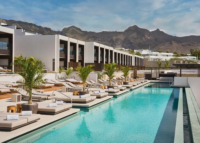 Royal Hideaway Corales Hotel 5*