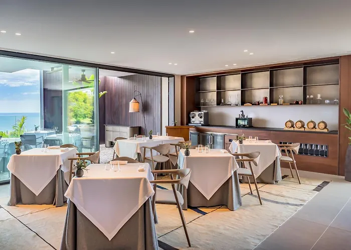 מלון Royal Hideaway Corales